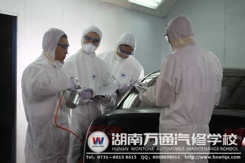 學(xué)一門(mén)汽車(chē)美容裝潢技能，在前景巨大的汽車(chē)美容市場(chǎng)里掘金！