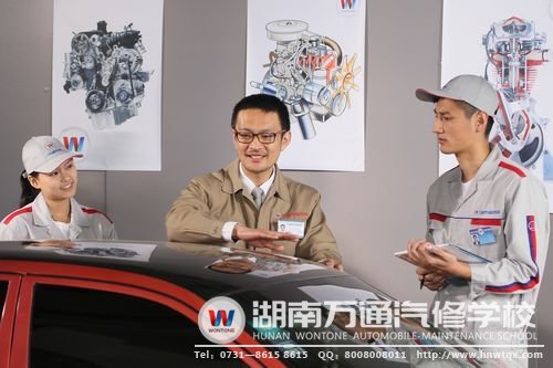 湖南萬(wàn)通老師手把手教學(xué)，增強(qiáng)師生互動(dòng)