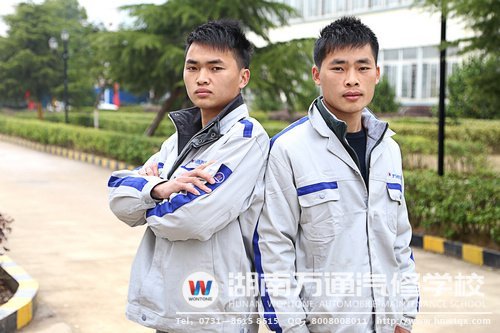 兄弟倆，為了夢想向前沖！