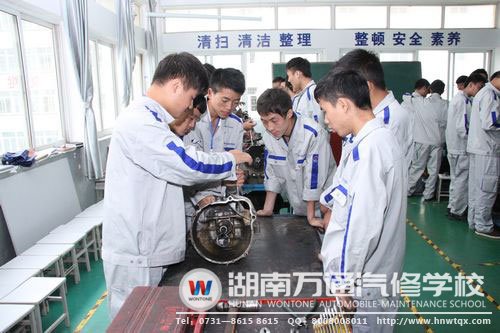 湖南萬通采用&ldquo;分組實(shí)訓(xùn)教學(xué)法&rdquo;、項(xiàng)目工單教學(xué)，讓學(xué)生都能學(xué)到實(shí)用技術(shù)