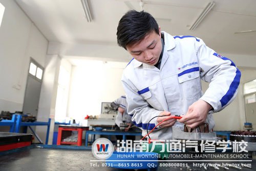 湖南萬通學(xué)子實(shí)踐中