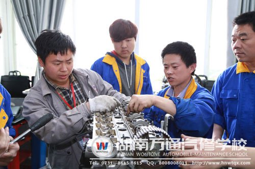 先進的設備讓學子們學到先進技能