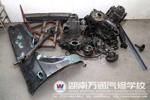 沒想到吧，機器人的本來面目竟然是這樣的！