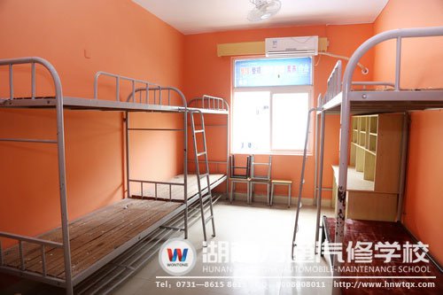 寢室內(nèi)部環(huán)境