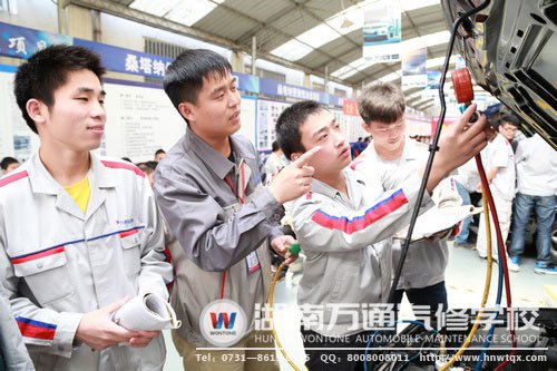 手把手教學(xué)的模式，讓學(xué)生學(xué)起來(lái)更輕松