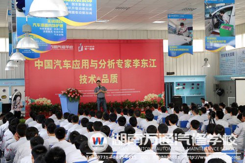 講座現(xiàn)場(chǎng)，精彩不停