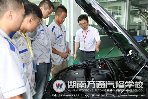 寶馬車實(shí)訓(xùn)，名師指導(dǎo)，就業(yè)當(dāng)然去汽車名企