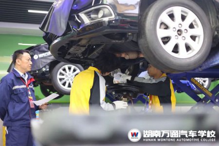 讀職校選擇湖南萬(wàn)通——學(xué)生管理特色篇！