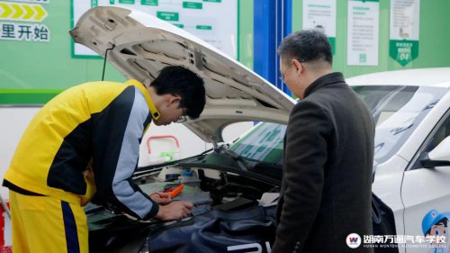 只差5分無(wú)緣單招上岸，他決定這樣選擇，重新追夢(mèng)