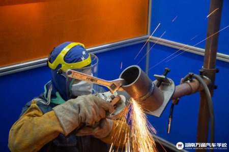 新政策:退休年齡60—65,現(xiàn)實(shí):30歲就找不到工作!