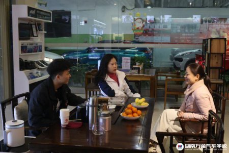 工作6年,從職校畢業(yè)生蝶變連鎖企業(yè)門店掌舵人!