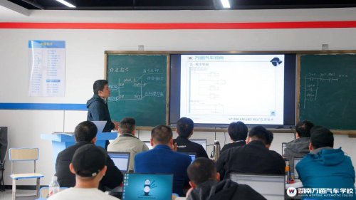 今年不打零工,學(xué)PLC去大公司做技術(shù)員!看看90后小伙如何從快遞員做到技術(shù)崗