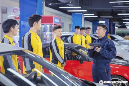 不想打工了,想開一家汽車美容店,能賺錢嗎?