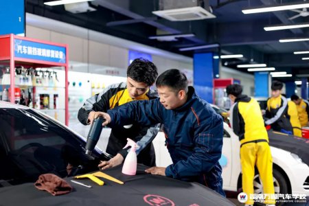 年前掌握一門扎實技術,年后穩(wěn)妥創(chuàng)就業(yè)